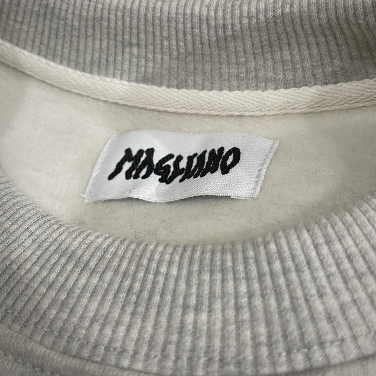 MAGLIANO 24AW Crew Neck Sweat ナンバリングプリントアシンメトリースウェットシャツ トレーナー 裏起毛 トップス マリアーノ メンズ