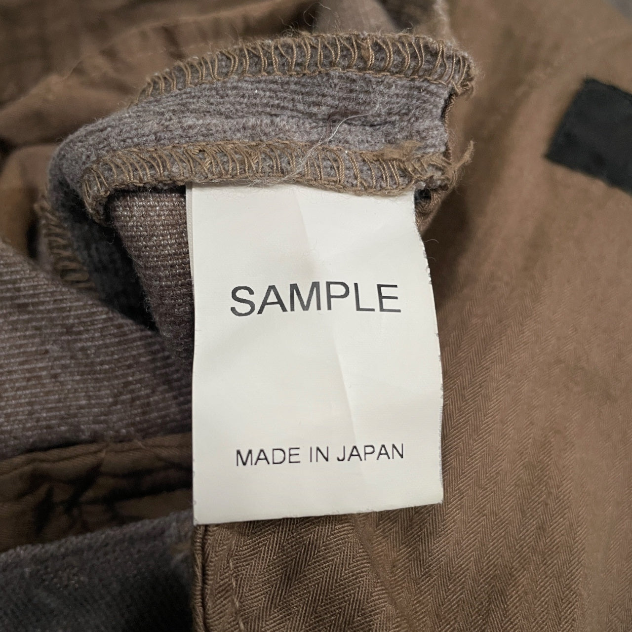 Iroquois 2タックワイドストレートコーデュロイパンツ ボトムス イロコイ メンズ