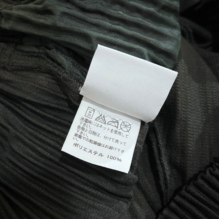 HOMME PLISSE ISSEY MIYAKE ドローストリングプリーツテーパードイージーパンツ ボトムス オムプリッセ イッセイミヤケ メンズ