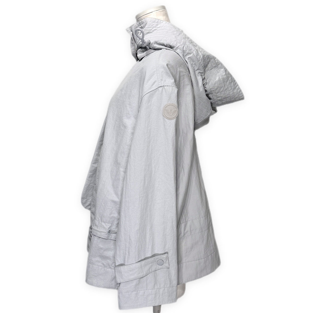 EMPORIO ARMANI 23SS ナイロンフード付きジップアップジャケット  アウター パーカー  ブルゾン アルマーニ レディース