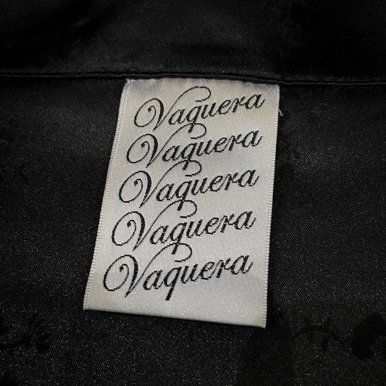 VAQUERA NYC 21ss TUXEDO RUFFLE BUTTON DOWNSHIRTS ポリエステルジャカードサテンフリルボタンダウンシャツ 半袖 ブラウス 定価44,000円 ヴァケラ メンズ レディース ユニセックス