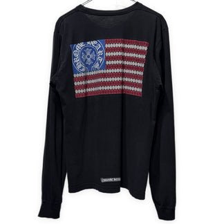 CHROME HEARTS American Flag Black Print Crewneck T-Shirt "Black/Red/Blue" アメリカ国旗風バックプリント袖リブポケットTシャツ Tee トップス 長袖 スクロールラベル ホースシュー クロムハーツ メンズ