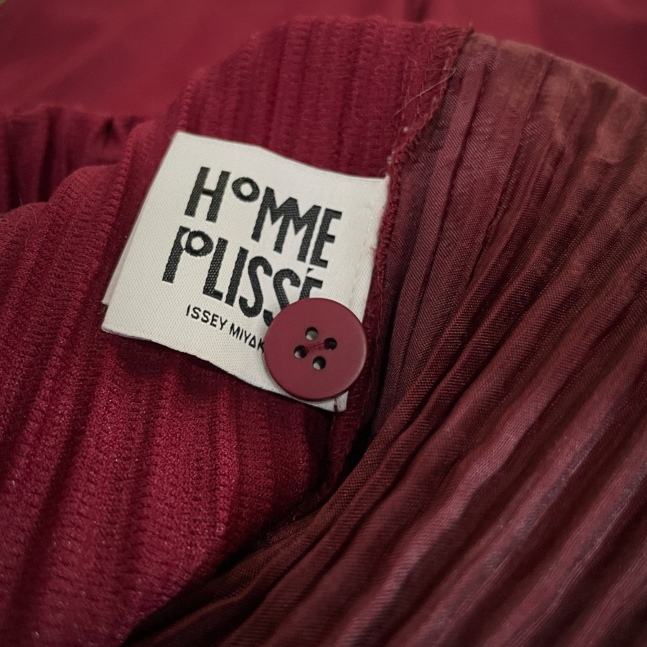 HOMME PLISSE ISSEY MIYAKE プリーツワイドテーパードイージーパンツ ボトムス オムプリッセ イッセイミヤケ メンズ