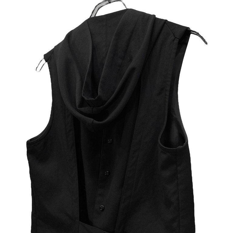 REGULATION Yohji Yamamoto MEN 19AW ウールギャバジンシンチバックフーデッドベスト ジレ フード バックベルト ノースリーブ ジャケット トップス アウター レギュレーション ヨウジヤマモト メン Pour Homme プールオム メンズ