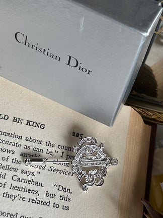 Christian Dior ピンブローチ